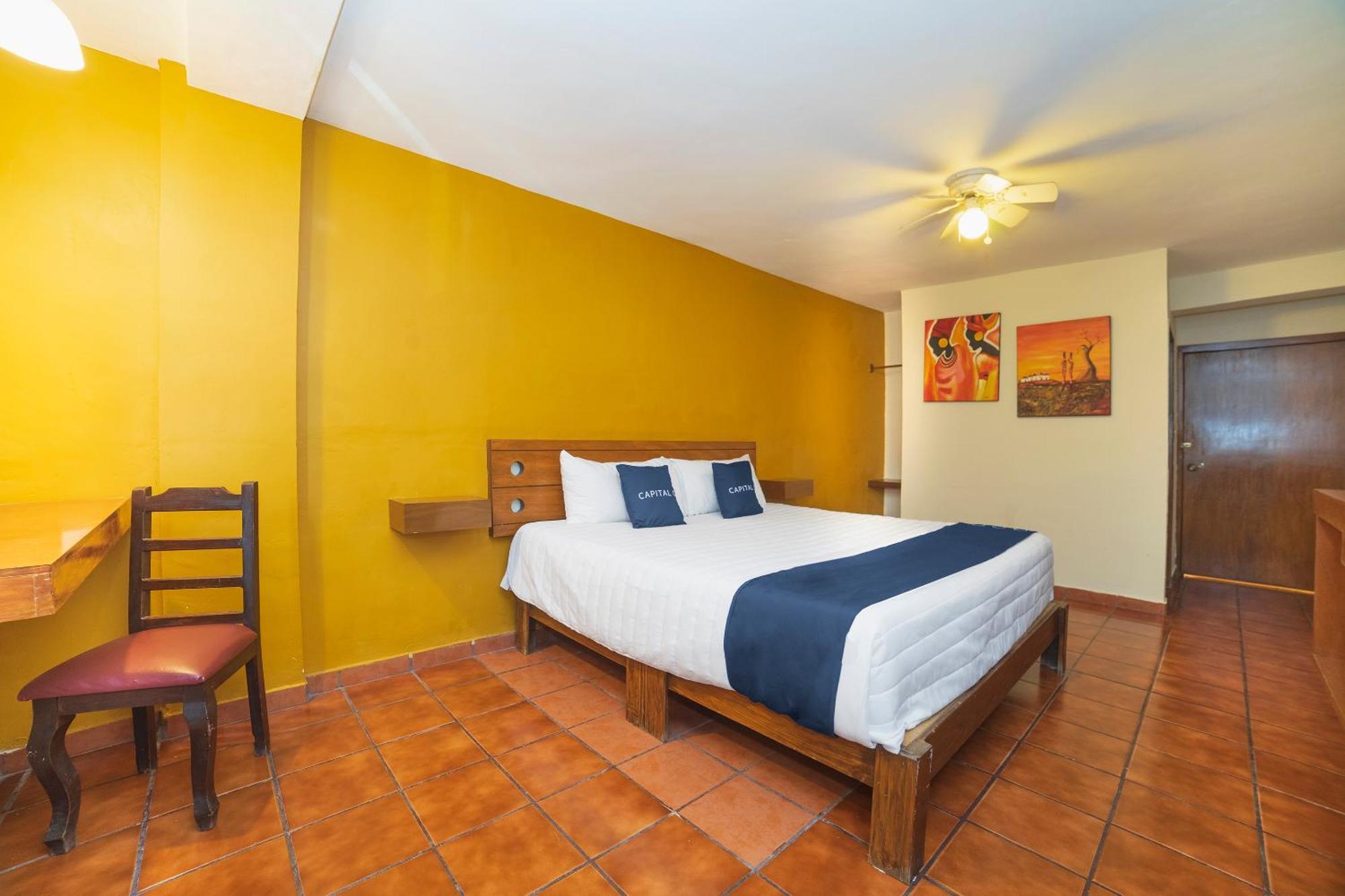 Capital O Hotel Casa Blanca Celaya  Eksteriør bilde