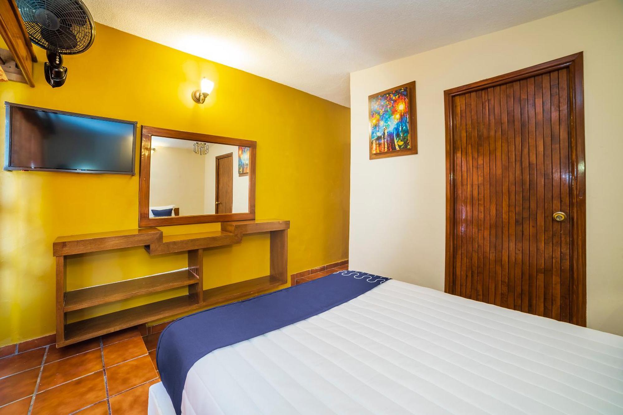 Capital O Hotel Casa Blanca Celaya  Eksteriør bilde